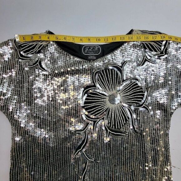 JLB Women's Silver Sequin Blouse Top Size Small 100% Silk Floral Short Sleeve - Picture 6 of 8